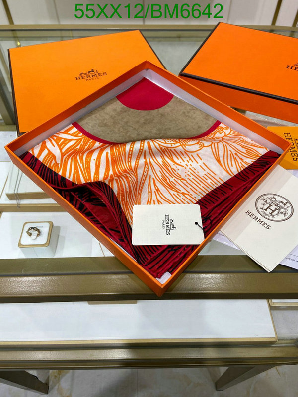 Hermes-Scarf Code: BM6642 $: 55USD