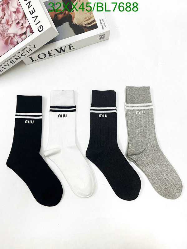 Miu Miu-Sock Code: BL7688 $: 32USD