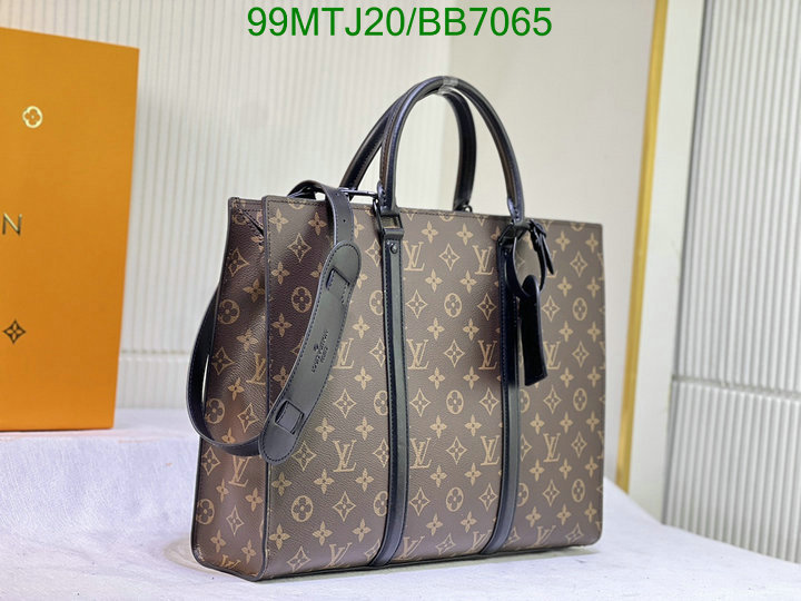 LV-Bag-4A Quality Code: BB7065 $: 99USD