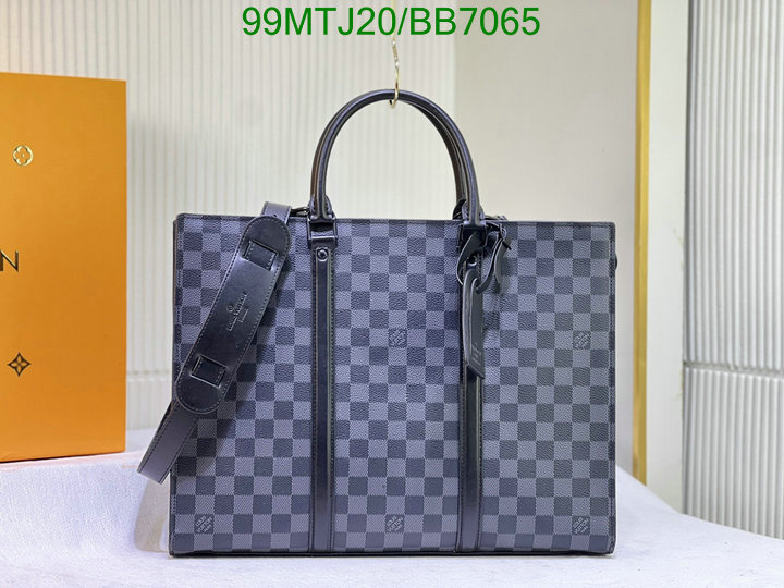 LV-Bag-4A Quality Code: BB7065 $: 99USD