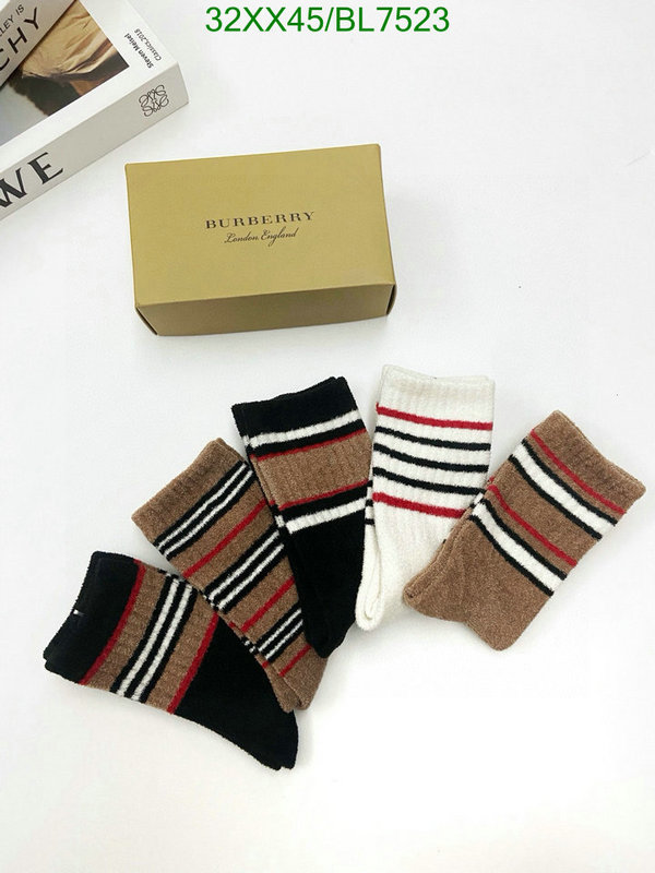 Burberry-Sock Code: BL7523 $: 32USD