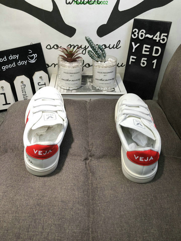 VEJA-Men shoes Code: DS2002 $: 79USD