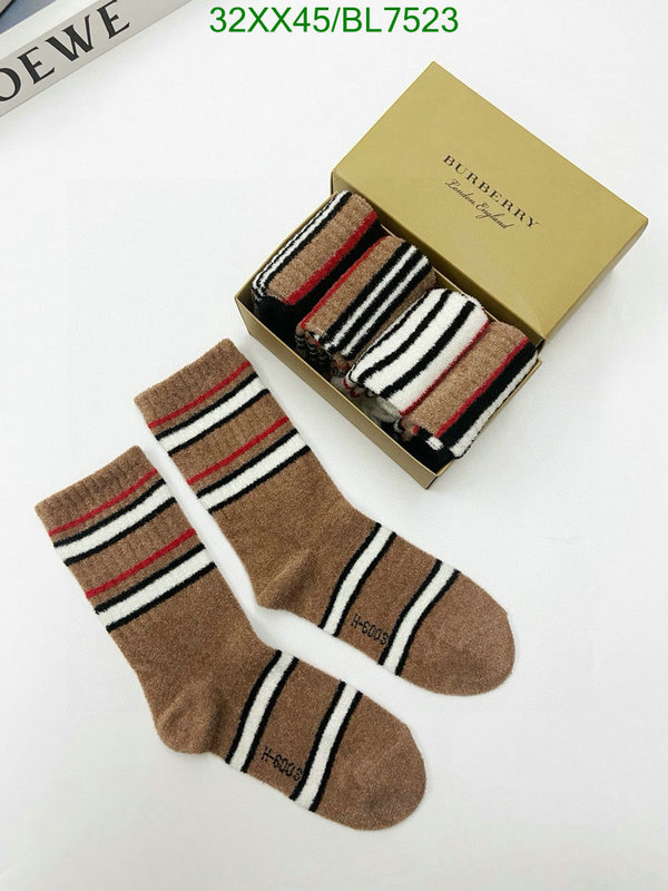 Burberry-Sock Code: BL7523 $: 32USD