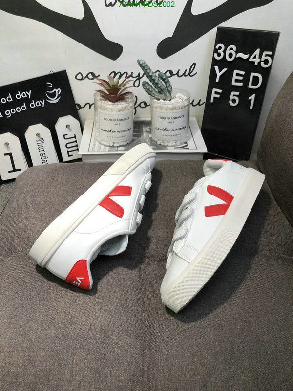 VEJA-Men shoes Code: DS2002 $: 79USD