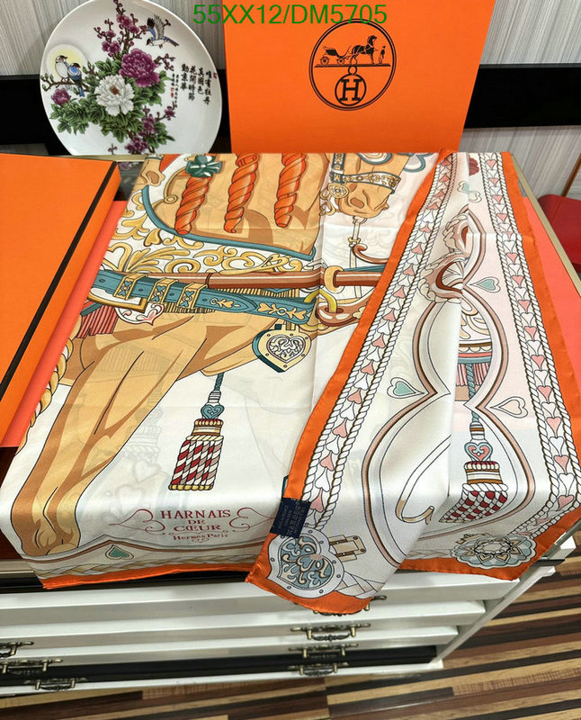 Hermes-Scarf Code: DM5705 $: 55USD