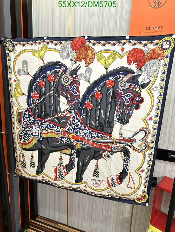 Hermes-Scarf Code: DM5705 $: 55USD