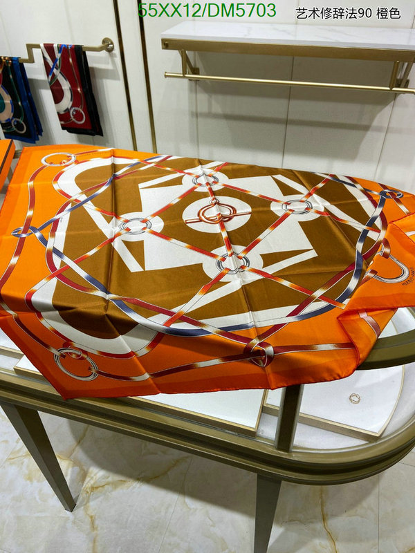 Hermes-Scarf Code: DM5703 $: 55USD