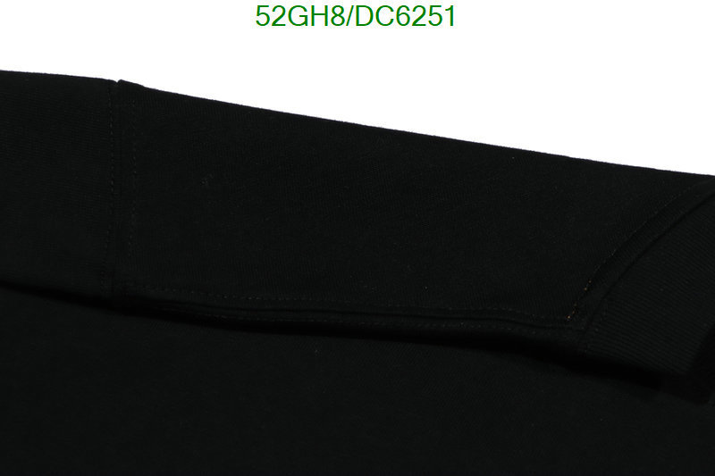 Burberry-Clothing Code: DC6251 $: 52USD