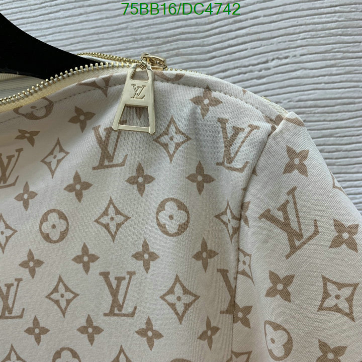 LV-Clothing Code: DC4742 $: 75USD