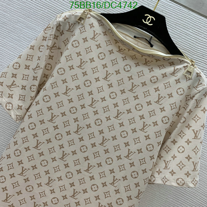 LV-Clothing Code: DC4742 $: 75USD