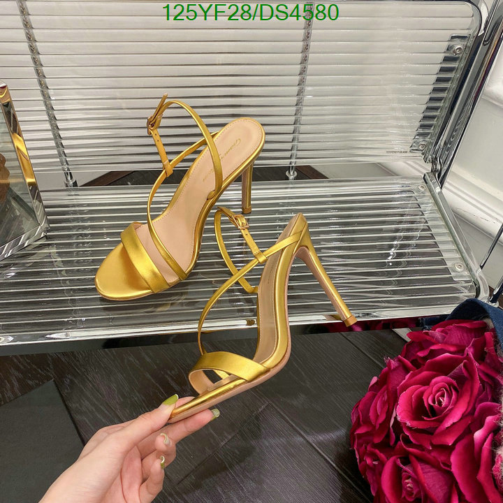 Gianvito Rossi-Women Shoes Code: DS4580 $: 125USD