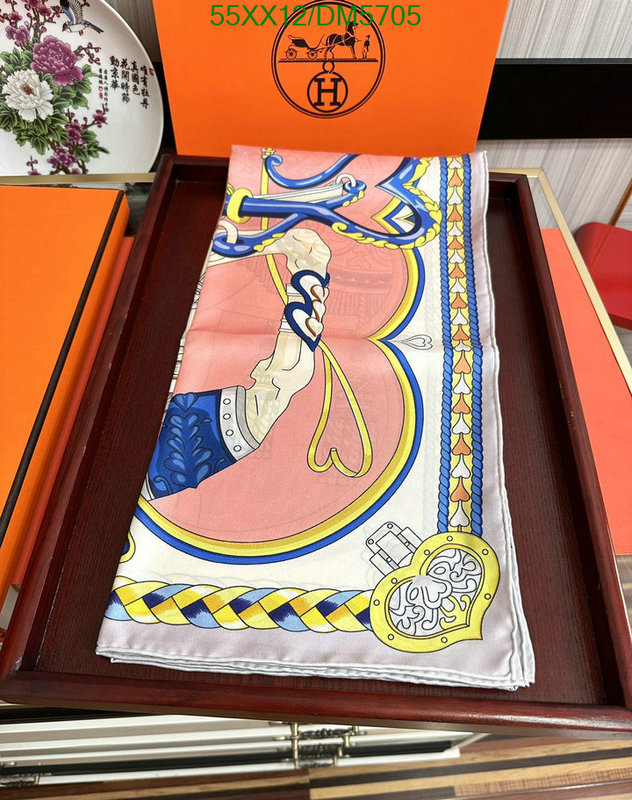 Hermes-Scarf Code: DM5705 $: 55USD