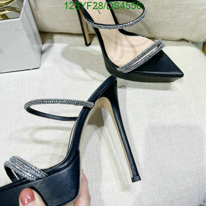 Gianvito Rossi-Women Shoes Code: DS4556 $: 125USD