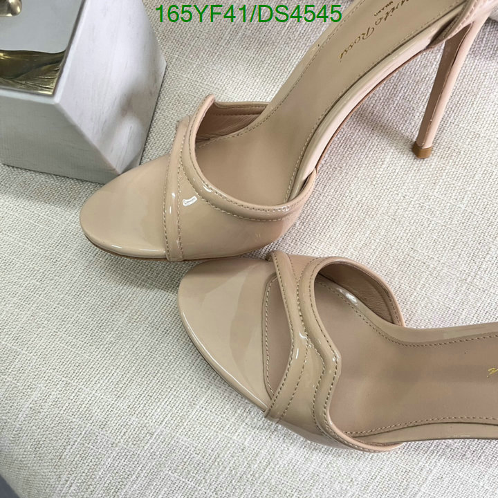 Gianvito Rossi-Women Shoes Code: DS4545 $: 165USD