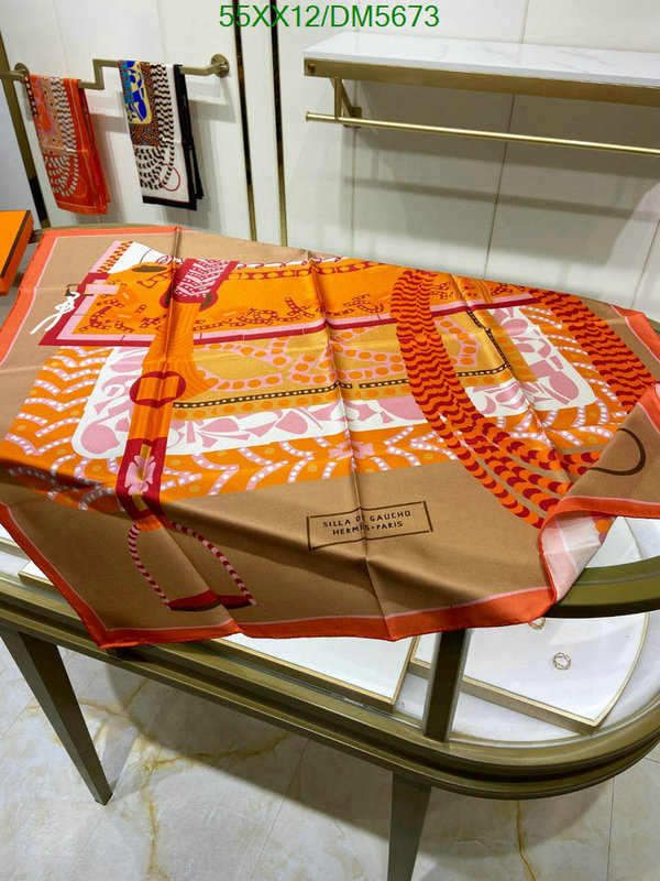 Hermes-Scarf Code: DM5673 $: 55USD