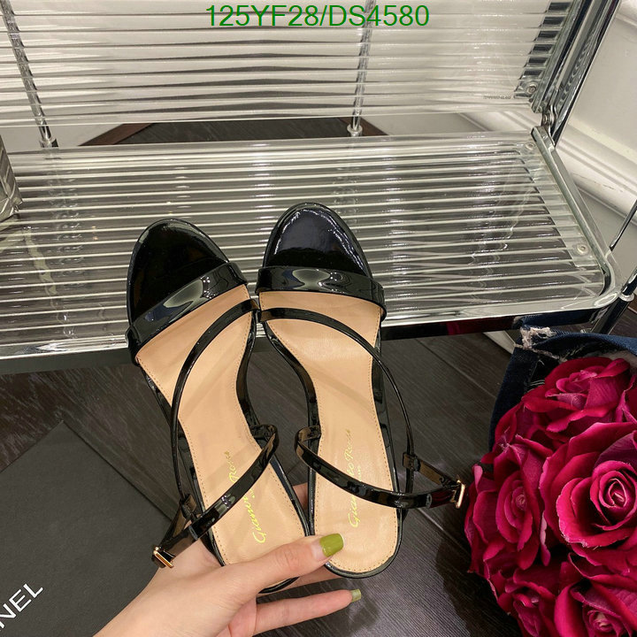 Gianvito Rossi-Women Shoes Code: DS4580 $: 125USD