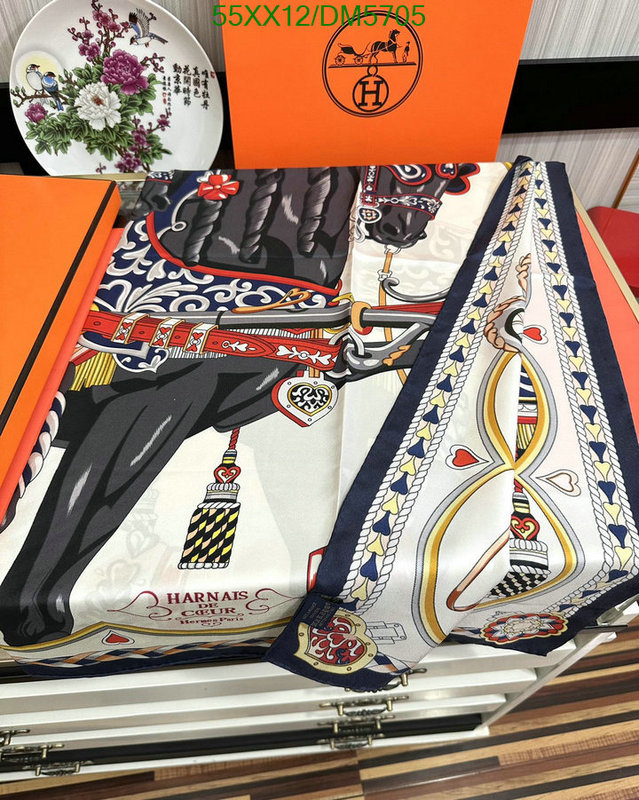 Hermes-Scarf Code: DM5705 $: 55USD