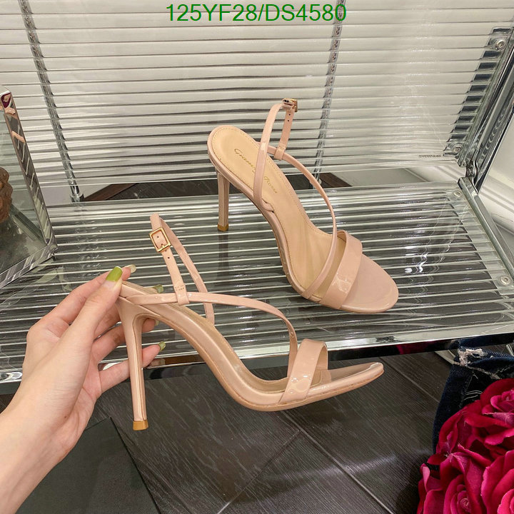 Gianvito Rossi-Women Shoes Code: DS4580 $: 125USD