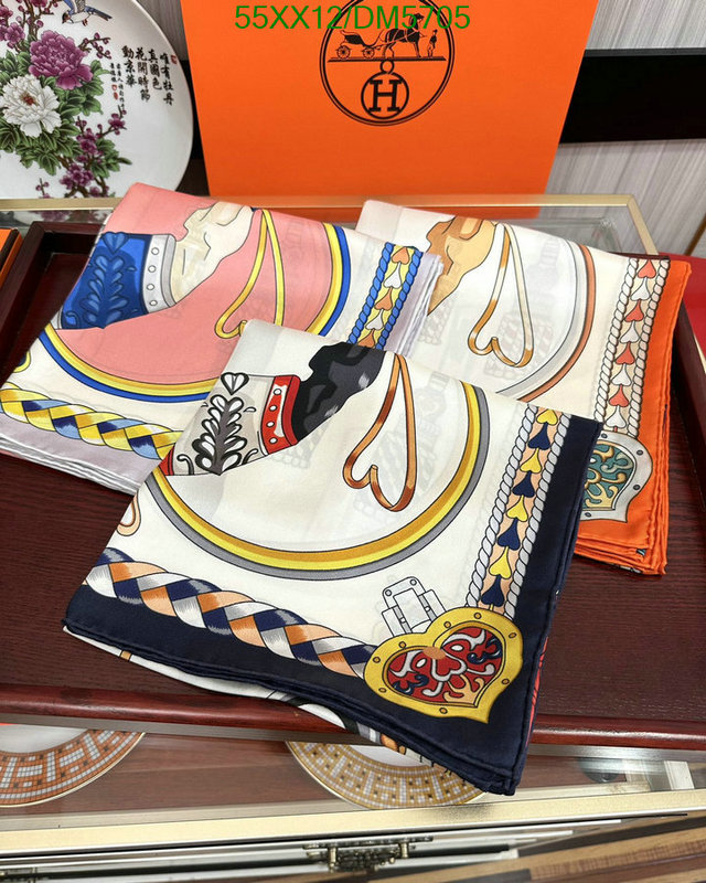 Hermes-Scarf Code: DM5705 $: 55USD