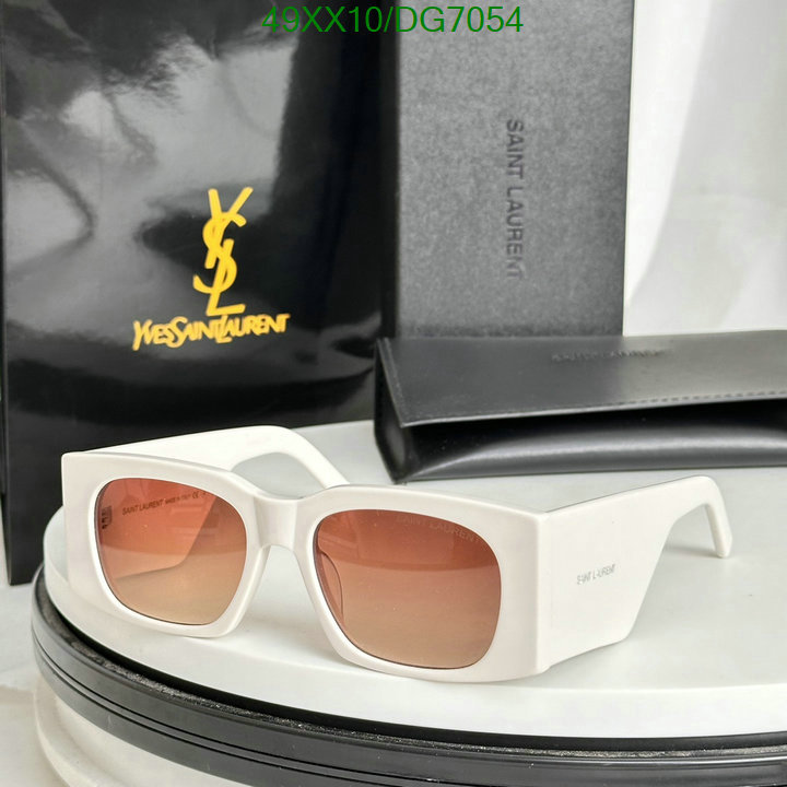 YSL-Glasses Code: DG7054 $: 49USD