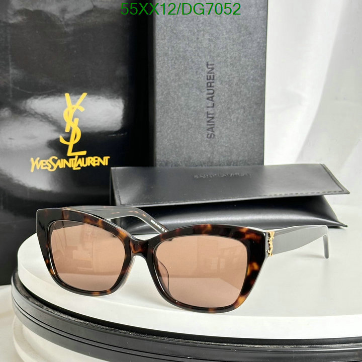 YSL-Glasses Code: DG7052 $: 55USD