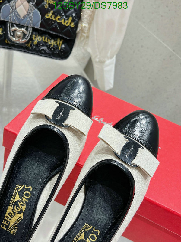 Ferragamo-Women Shoes Code: DS7983 $: 125USD