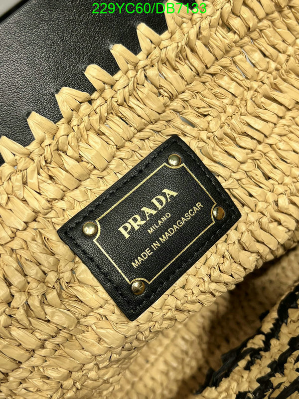 Prada-Bag-Mirror Quality Code: DB7133 $: 229USD