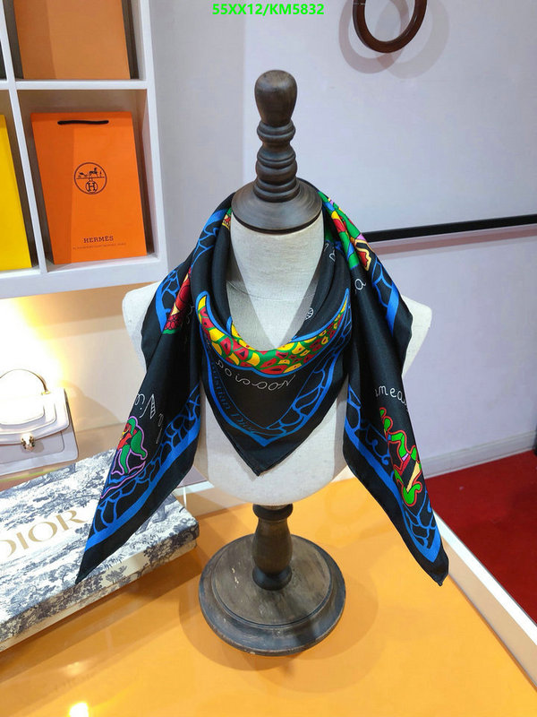 Dior-Scarf Code: KM5832 $: 55USD