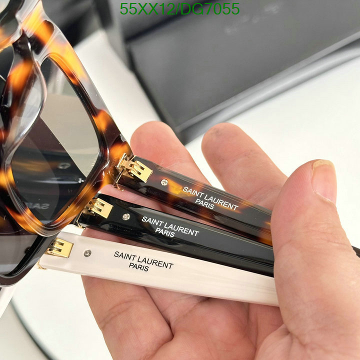 YSL-Glasses Code: DG7055 $: 55USD