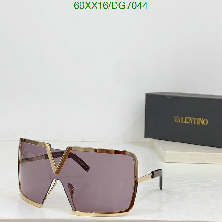 Valentino-Glasses Code: DG7044 $: 69USD