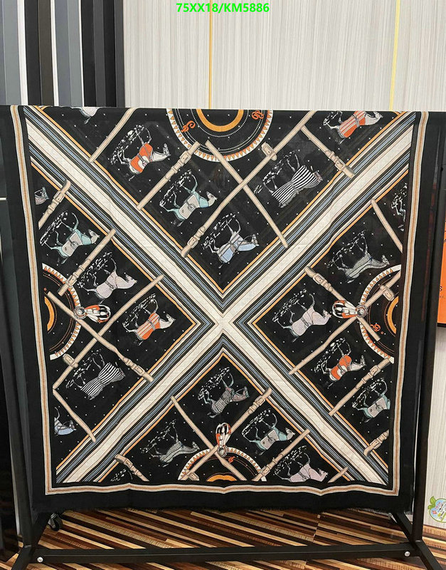 Hermes-Scarf Code: KM5886 $: 75USD