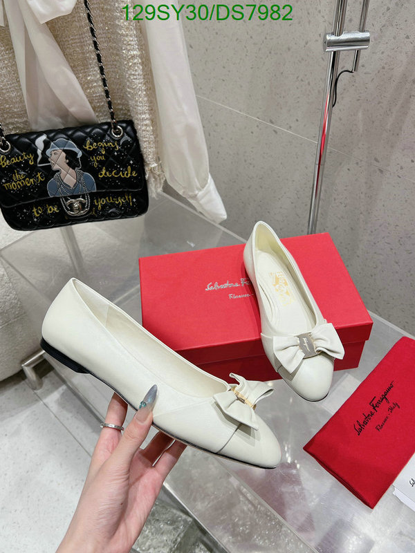 Ferragamo-Women Shoes Code: DS7982 $: 129USD