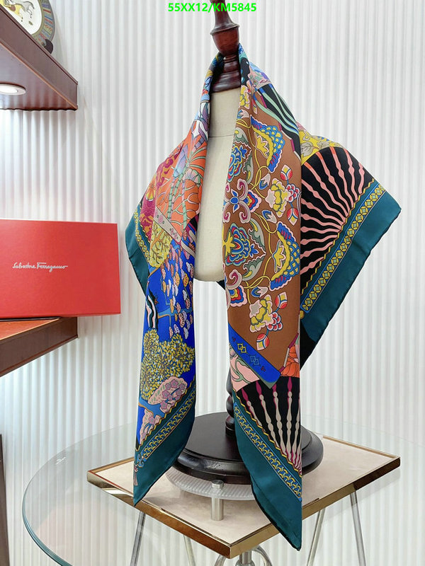 Ferragamo-Scarf Code: KM5845 $: 55USD