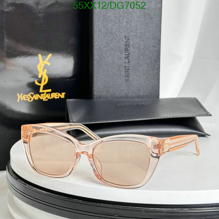 YSL-Glasses Code: DG7052 $: 55USD