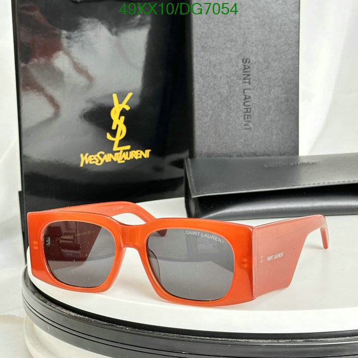 YSL-Glasses Code: DG7054 $: 49USD