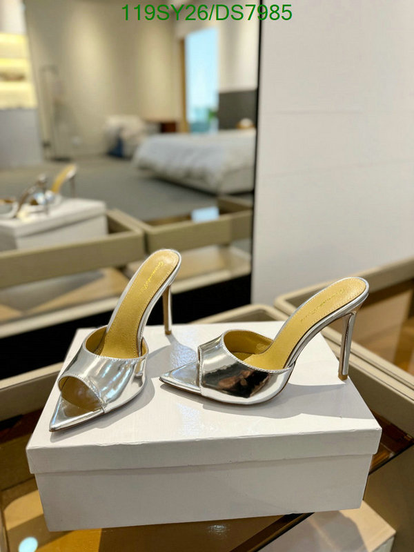 Gianvito Rossi-Women Shoes Code: DS7985 $: 119USD