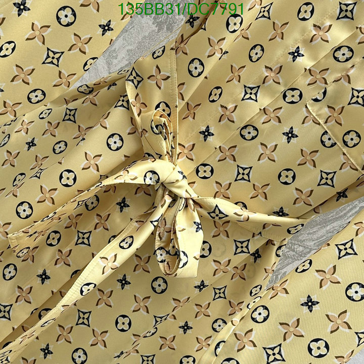 LV-Clothing Code: DC7791 $: 135USD