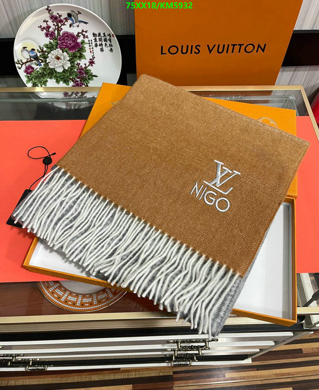 LV-Scarf Code: KM5932 $: 75USD