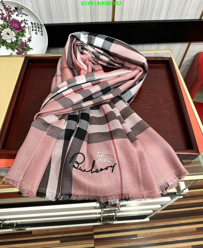 Burberry-Scarf Code: KM5752 $: 65USD