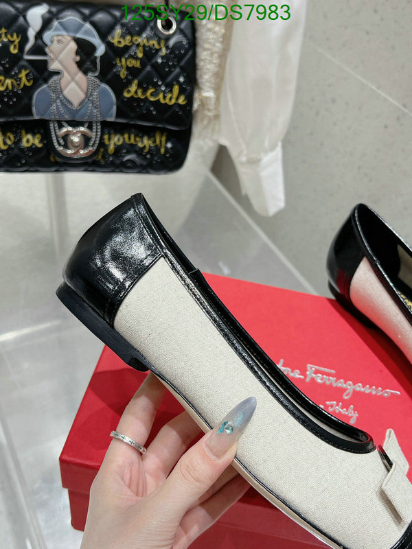 Ferragamo-Women Shoes Code: DS7983 $: 125USD