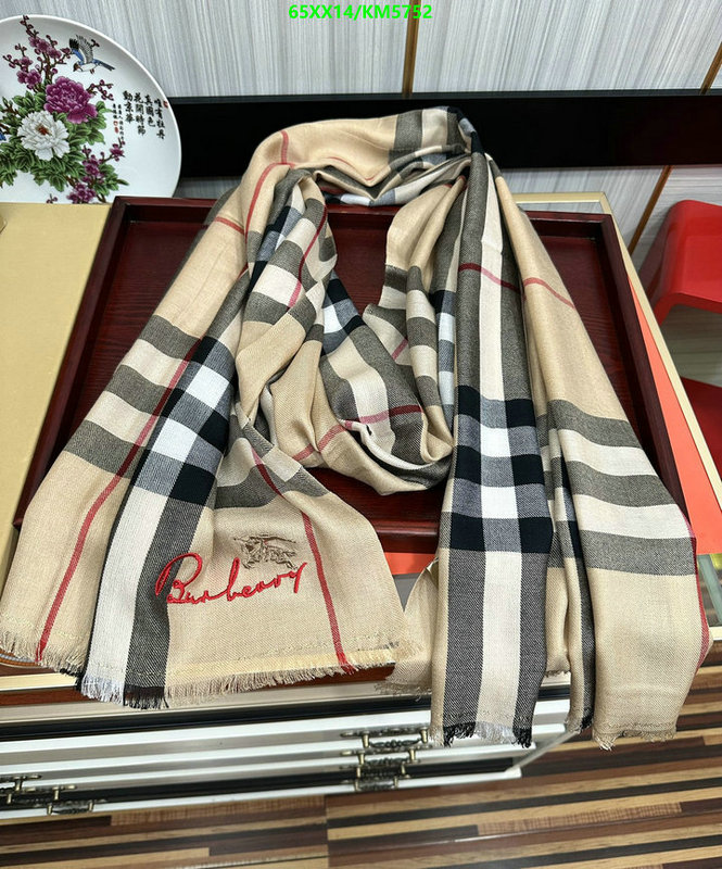 Burberry-Scarf Code: KM5752 $: 65USD