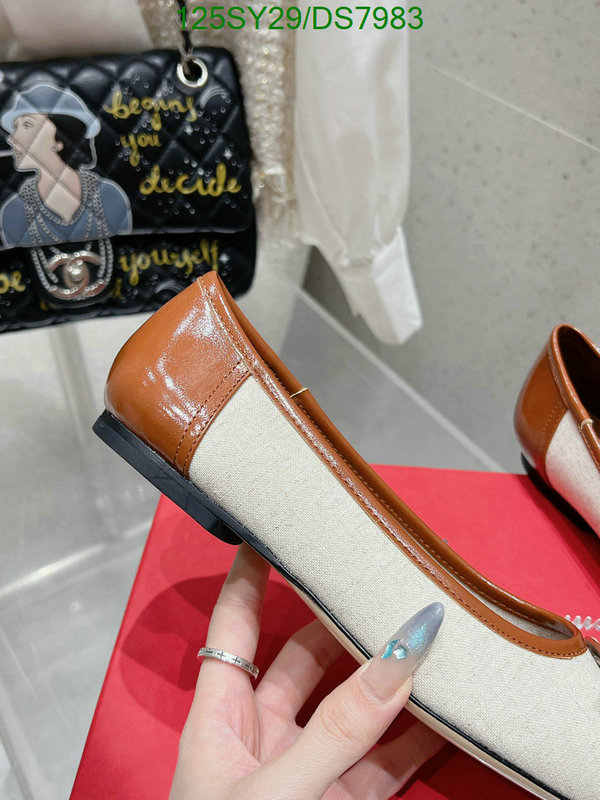 Ferragamo-Women Shoes Code: DS7983 $: 125USD