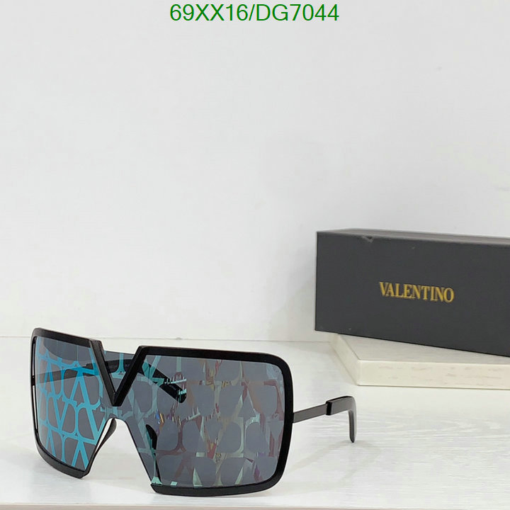 Valentino-Glasses Code: DG7044 $: 69USD