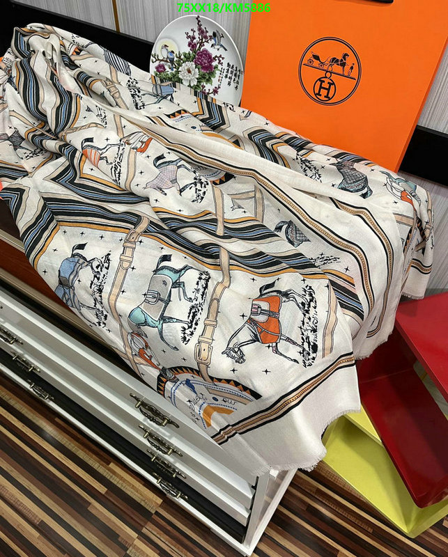 Hermes-Scarf Code: KM5886 $: 75USD