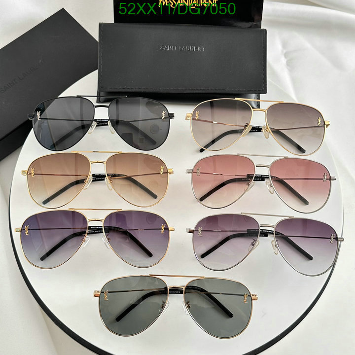 YSL-Glasses Code: DG7050 $: 52USD