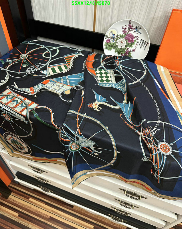 Hermes-Scarf Code: KM5878 $: 55USD