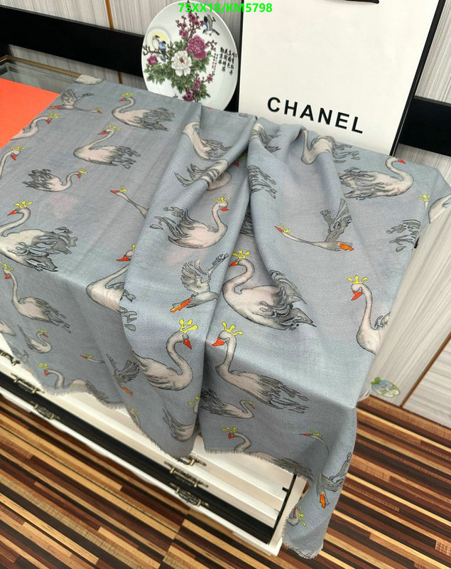 Chanel-Scarf Code: KM5798 $: 75USD