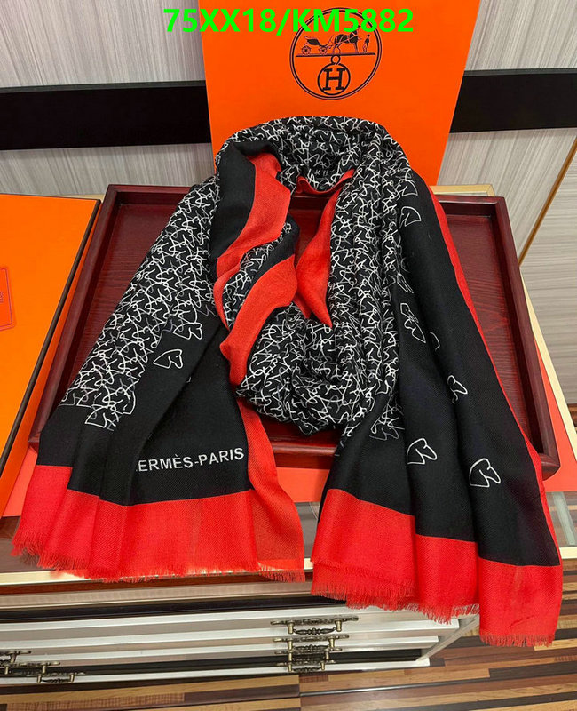 Hermes-Scarf Code: KM5882 $: 75USD