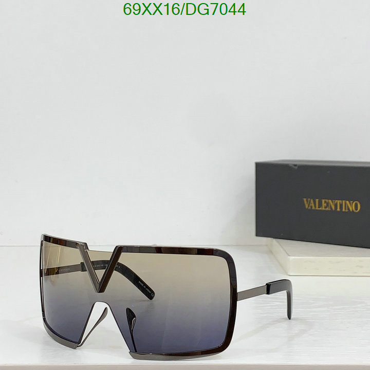 Valentino-Glasses Code: DG7044 $: 69USD