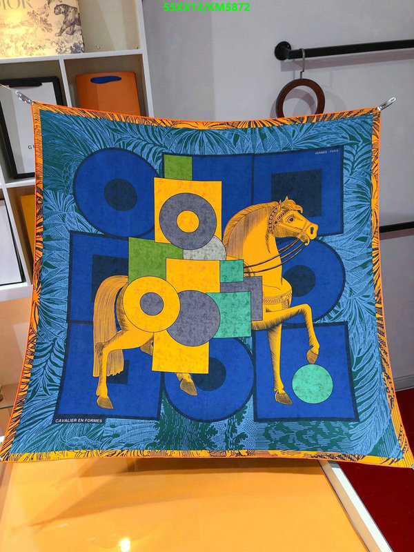 Hermes-Scarf Code: KM5872 $: 55USD